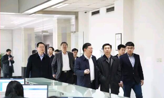 濰坊市委副書記、市長李寬端一行來集團公司參觀調(diào)研